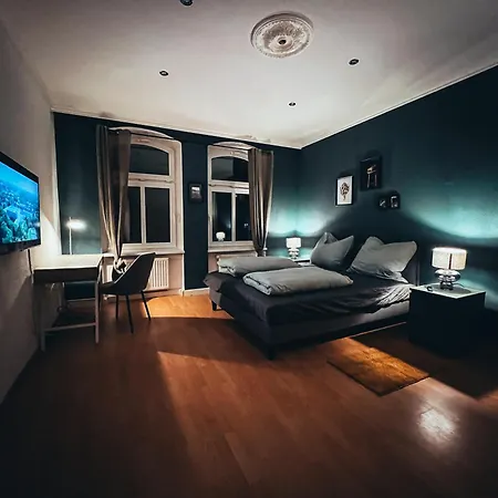 Apartment Geraeumig, Ruhig & Kostenlos Parken *